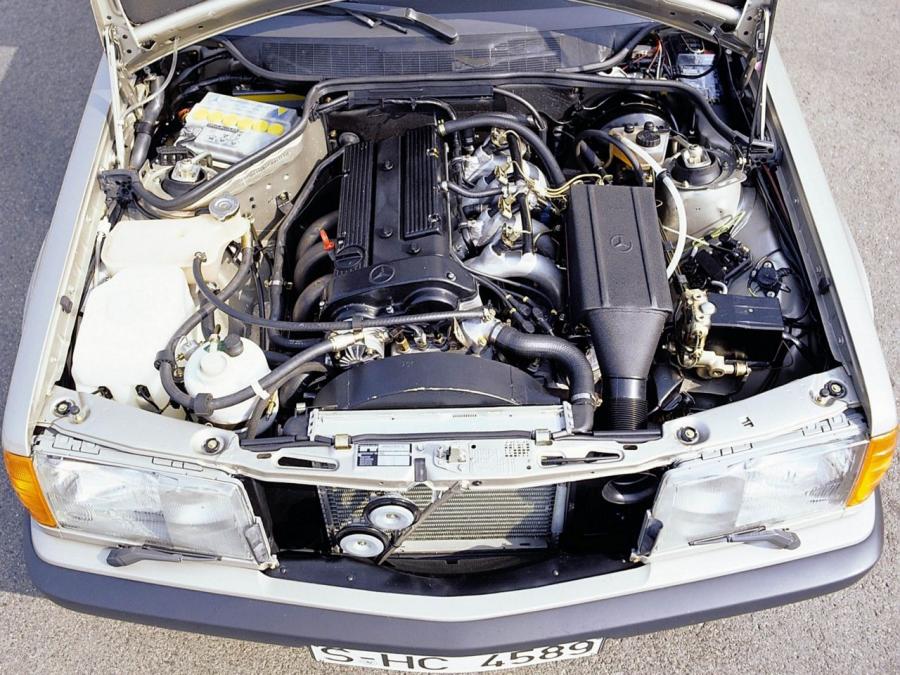  Mercedes-Benz 190 E 2.3-16 1984 года  (фото 19 из 27)